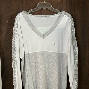 Ladies pink shirt. Size Large, excellent condition. Only worn a couple of times